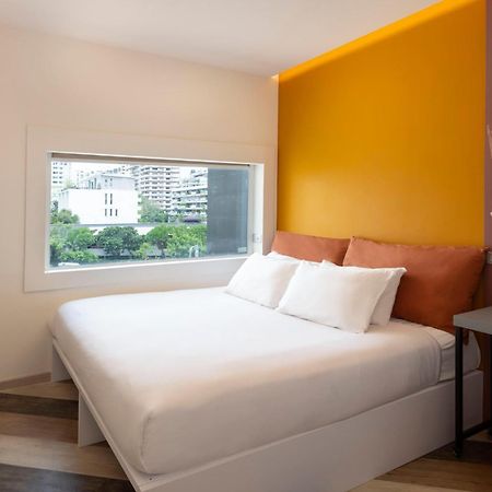 Jono Bangkok Asok Hotel Buitenkant foto